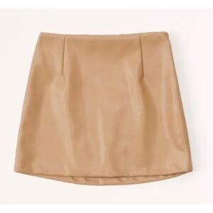 Abercrombie Fitch Women Size S Beige Skirt Short Vegan Leather Casual Cocktail‎